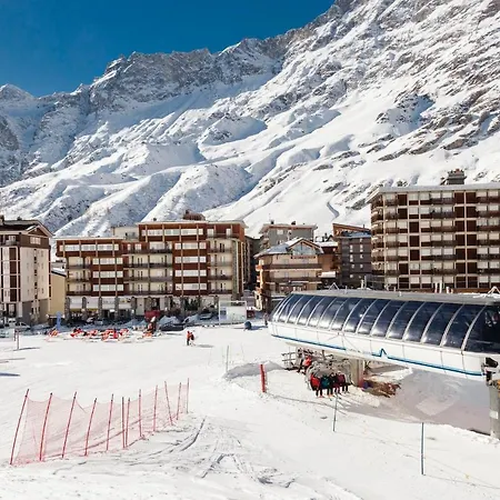 Hellochalet - Maison Reve Blanc - To Door With Matterhorn View Апартаменти